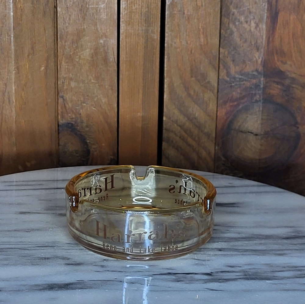 Harrah's Amber Glass Ashtray - Picture 13 of 15